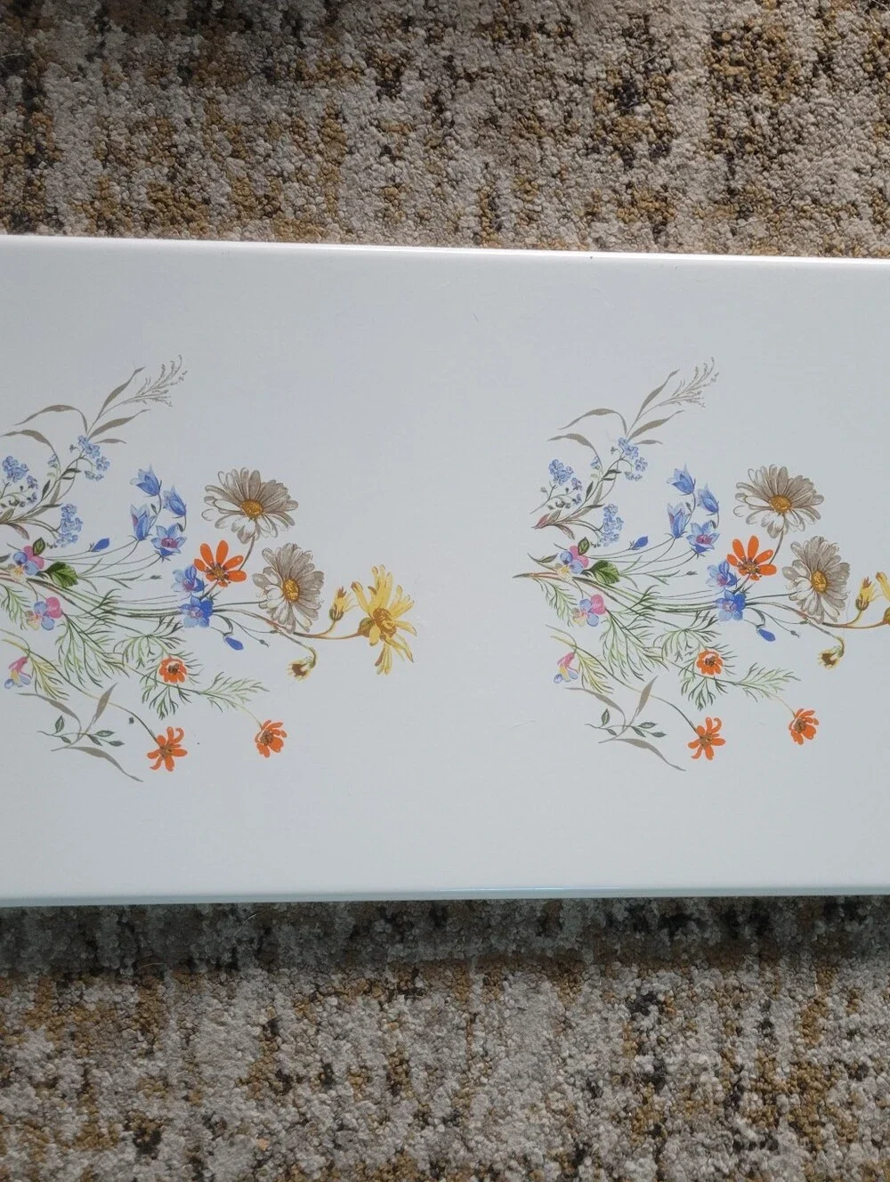 Vintage Corningware Wildflower Stove Top Cover. Beautiful No Chips Excellent